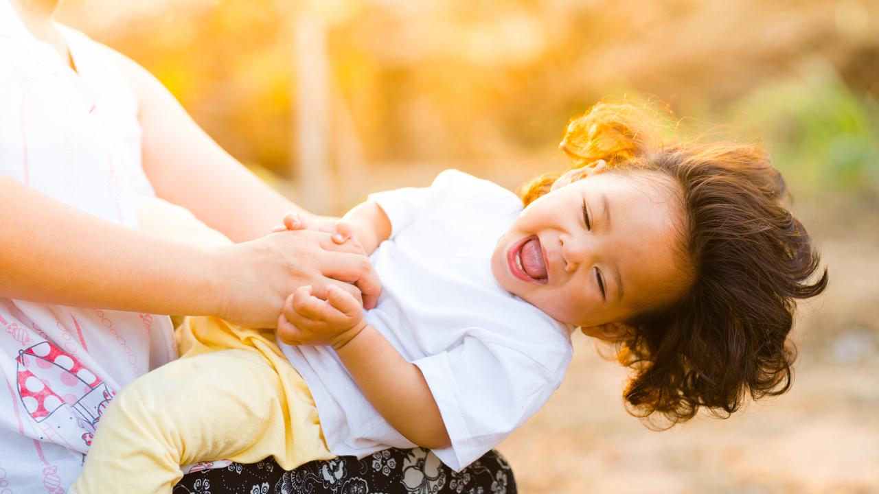 Bermain Permainan Tradisional Baik untuk Kesehatan dan Kecerdasan Anak